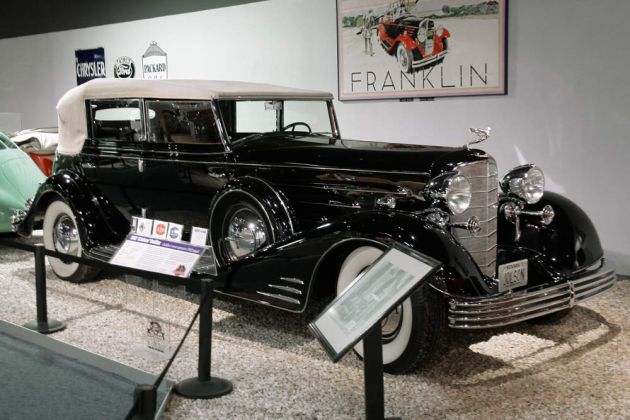 Cadillac V-16, Series 452 C - All Weather Phaeton, Baujahr 1933 - Erstbesitzer Sänger und Schauspieler Al Jolson Cadillac V-16, Series 452 C - All Weather Phaeton, Baujahr 1933 - Erstbesitzer Sänger und Schauspieler Al Jolson