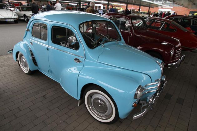 Renault 4 CV, das legendäre ‚Crèmeschnittchen‘ - Bauzeit 1946 bis 1961 Renault 4 CV, das legendäre ‚Crèmeschnittchen‘ - Bauzeit 1946 bis 1961
