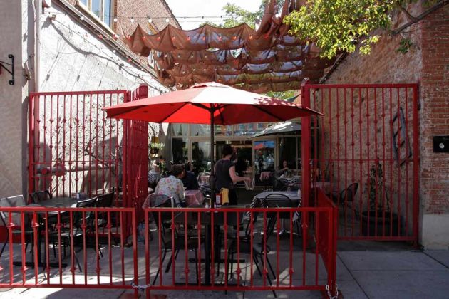 Roosters Brewing, Historic 25th Street - Downtown Ogden Roosters Brewing, Historic 25th Street - Downtown Ogden