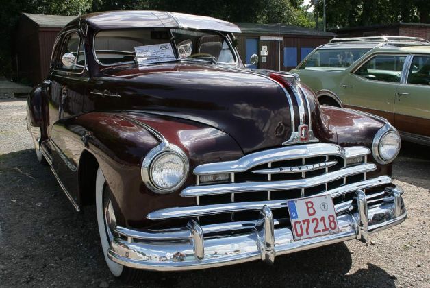 Pontiac Torpedo Silver Streak, Baujahr 1948 - erhältlich mit Reihen-Sechszylindern und V 8 Motoren Pontiac Torpedo Silver Streak, Baujahr 1948 - erhältlich mit Reihen-Sechszylindern und V 8 Motoren