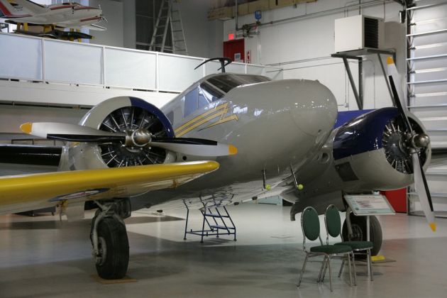 Beechcraft D 18 S Expeditor Mk. 3 NM Beechcraft D 18 S Expeditor Mk. 3 NM