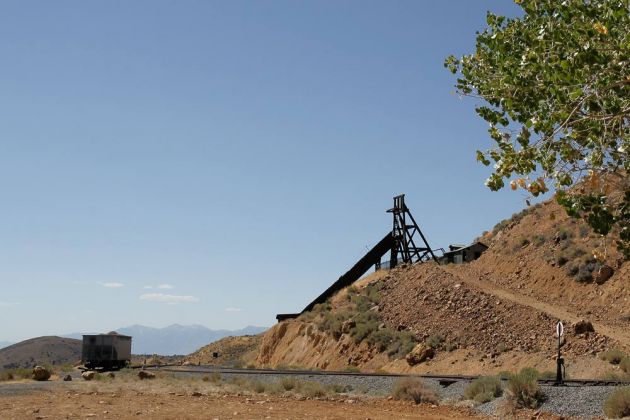 Ehemalige Goldmine in den Bergen von Gold Hill Ehemalige Goldmine in den Bergen von Gold Hill