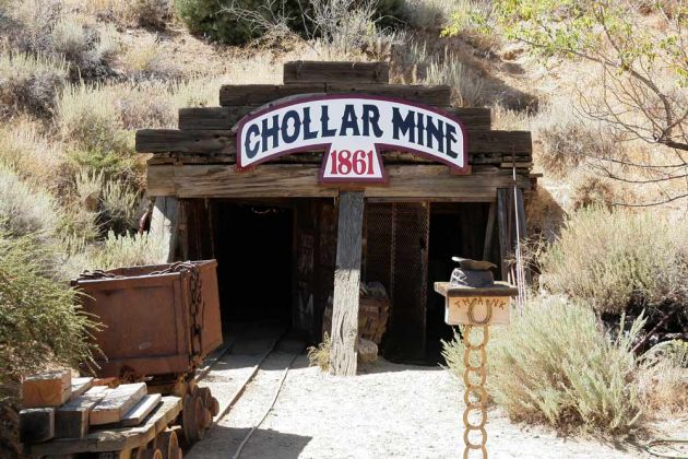 Chollar Mine - eine ehemalige Goldmine in Virginia City
