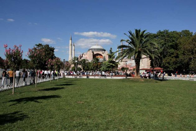 Sultan Ahmet Park und Hagia Sophia - Ayasofya, Istanbul Sultan Ahmet Park und Hagia Sophia - Ayasofya, Istanbul