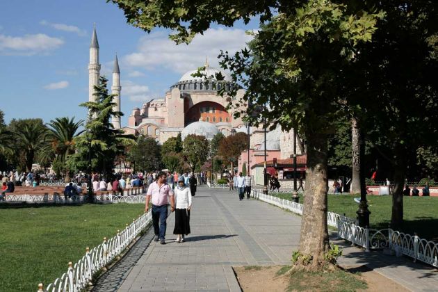 Sultan Ahmet Park und Hagia Sophia - Ayasofya, Istanbul Sultan Ahmet Park und Hagia Sophia - Ayasofya, Istanbul