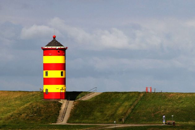 Der Pilsumer Leuchtturm in Krummhörn-Greetsiel