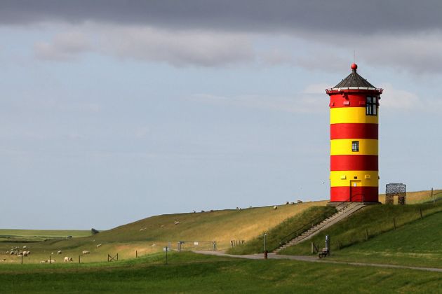Der Pilsumer Leuchtturm in Krummhörn-Greetsiel