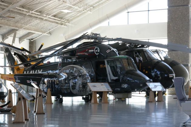 Hubschrauber-Collection des Evergreen Aviation Museums Hubschrauber-Collection des Evergreen Aviation Museums