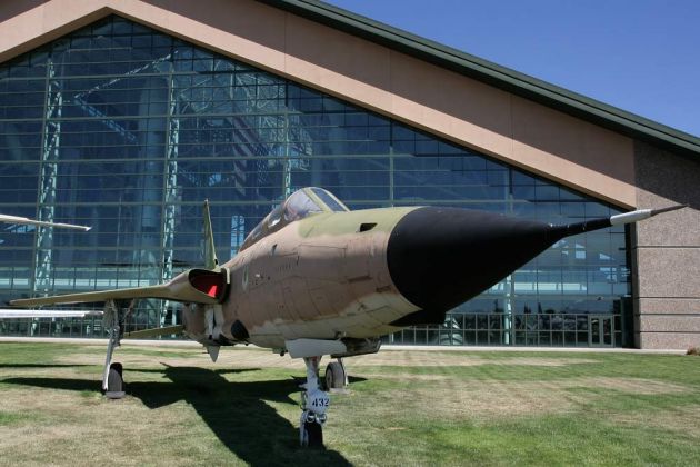 Republic F-105 G Thunderchief - Baujahr 1955 Republic F-105 G Thunderchief - Baujahr 1955