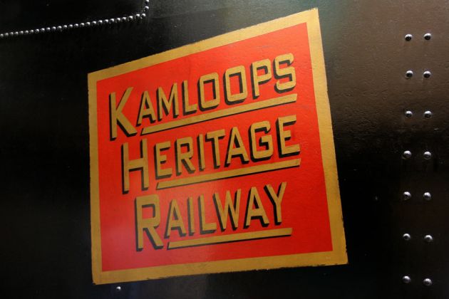 Spirit of Kamloops - die ölgefeuerte Dampflok 2141 des Baujahres 1912 - Kamloops Heritage Railway Spirit of Kamloops - die ölgefeuerte Dampflok 2141 des Baujahres 1912 - Kamloops Heritage Railway