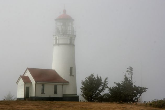 Cape Blanco Lighthouse im Seenebel - Curry County Cape Blanco Lighthouse im Seenebel - Curry County