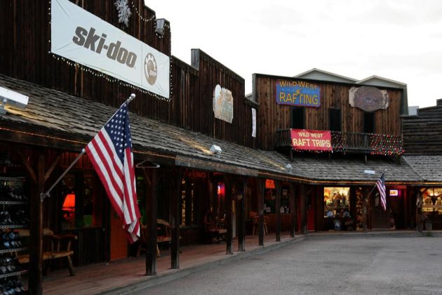 Yellowstone Outpost Mall - Gardiner Montana Yellowstone Outpost Mall - Gardiner Montana