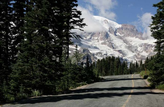 Mount Rainier National Park - auf dem National Park Highway Mount Rainier National Park - auf dem National Park Highway