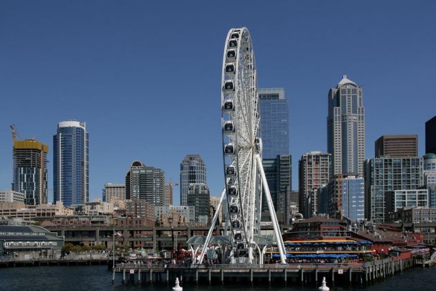 Seattle, Washington State - die Waterfront mit Seattle Great Wheel Seattle, Washington State - die Waterfront mit Seattle Great Wheel