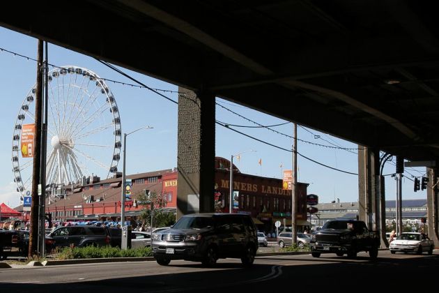 Alaskan Way Viadukt und Miner's Landing - Seattle Waterfront Alaskan Way Viadukt und Miner's Landing - Seattle Waterfront