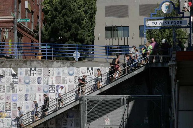Seattle Waterfront - Harbour Steps Seattle Waterfront - Harbour Steps