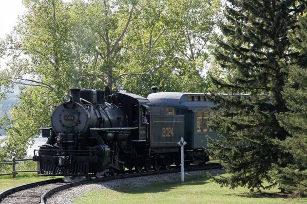  Heritage Park Railway, Calgary - Dampfzug mit Dampflok CPR 2024