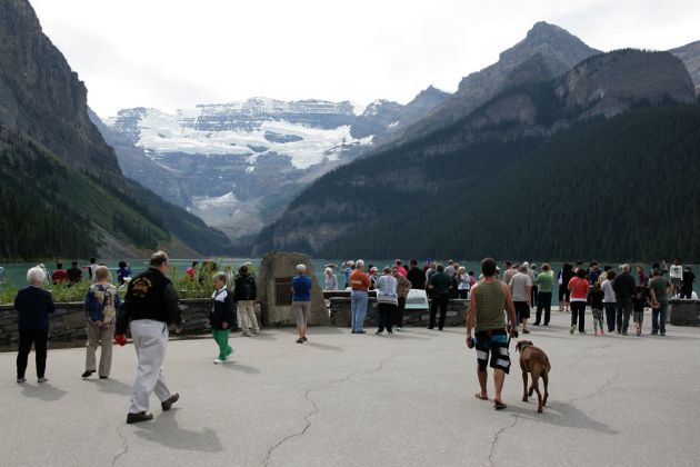 Lake Louise - Rocky Mountains in Alberta Lake Louise - Rocky Mountains in Alberta