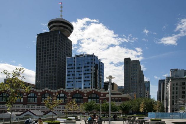 Granville Plaza - Vancouver Lookout und Waterfront Station