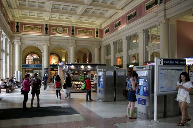 Vancouver - Waterfront Station Vancouver - Waterfront Station