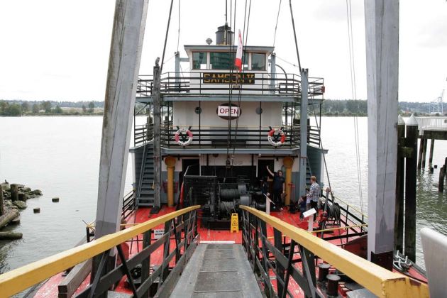 Paddlewheeler ( Raddampfer ) Samson V - Westminster Pier Park Paddlewheeler ( Raddampfer ) Samson V - Westminster Pier Park