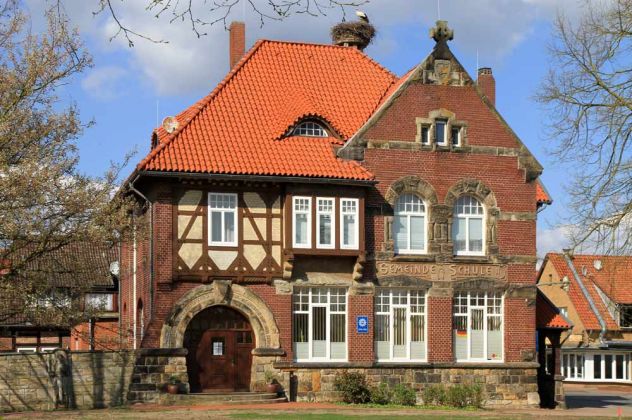 Stadt Rehburg - die alte Gemeindeschule, heute Polizeistation