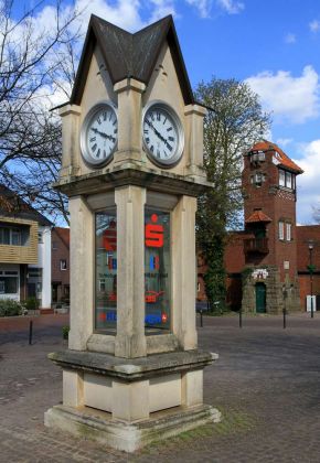 Stadt Rehburg - Uhrenturm mit Feuerwehrturm