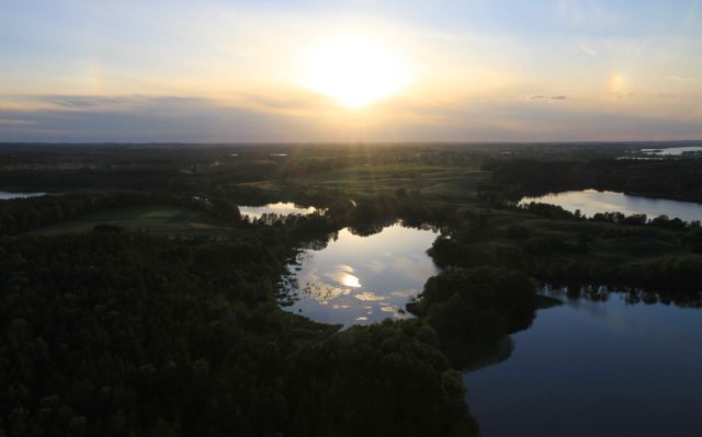 Die Masurischen Seen und Landschaften zum Sonnenuntergang Die Masurischen Seen und Landschaften zum Sonnenuntergang