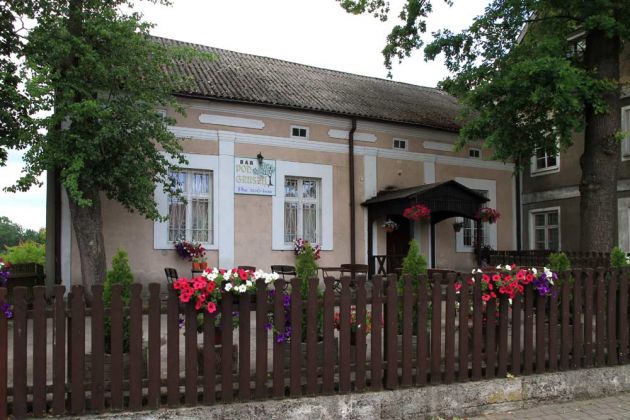 Die Bar 'Pod Gruszą' am Plac 500 Lecia Die Bar 'Pod Gruszą' am Plac 500 Lecia