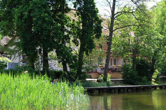 Krutyn-Krutinnen - eine Kahnfahrt auf der Krutynia Krutyn-Krutinnen - eine Kahnfahrt auf der Krutynia