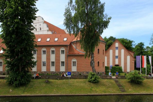 Die einstige Ordensburg, das heutige Hotel St. Bruno - Gizycko, Lötzen, Die einstige Ordensburg, das heutige Hotel St. Bruno - Gizycko, Lötzen,