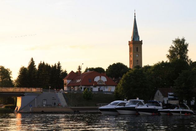 Mikolaiki, Mazury - Nikolaiken, Masuren zur Blauen Stunde Mikolaiki, Mazury - Nikolaiken, Masuren zur Blauen Stunde