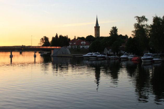 Mikolaiki, Mazury - Nikolaiken, Masuren zur Blauen Stunde Mikolaiki, Mazury - Nikolaiken, Masuren zur Blauen Stunde