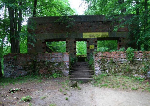 Die Wolfsschanze, ehemaliges Führerhauptquartier bei Rastenburg im früheren Ostpreussen Die Wolfsschanze, ehemaliges Führerhauptquartier bei Rastenburg im früheren Ostpreussen
