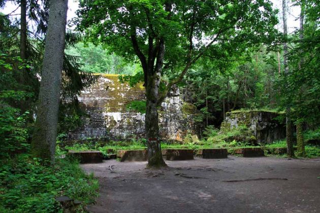 Die Wolfsschanze, ehemaliges Führerhauptquartier bei Rastenburg im früheren Ostpreussen Die Wolfsschanze, ehemaliges Führerhauptquartier bei Rastenburg im früheren Ostpreussen