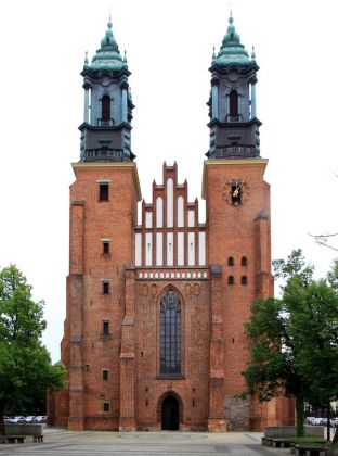 Poznań-Posen - Ostrów Tumski, Dminsel - die Kathedrale, erzbischöfliche St. Peter und Paul-Domkirche