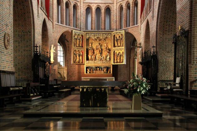 Poznań-Posen, Ostrów Tumski - Der spätgotische Hochaltar aus dem Jahre 1512 der erzbischöflichen St. Peter und Paul-Domkirche auf der Dominsel  