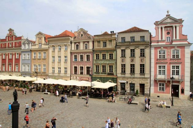 Poznań-Posen - historische Fassaden an der Ostseite des Stary Rynek, dem Alte Markt Poznań-Posen - historische Fassaden an der Ostseite des Stary Rynek, dem Alte Markt