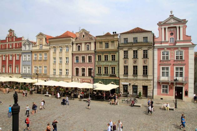 Poznań-Posen - historische Fassaden an der Ostseite des Stary Rynek, dem Alte Markt