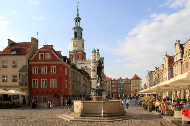 Poznań-Posen - Stary Rynek, der Alte Markt mit dem Apollo-Brunnen