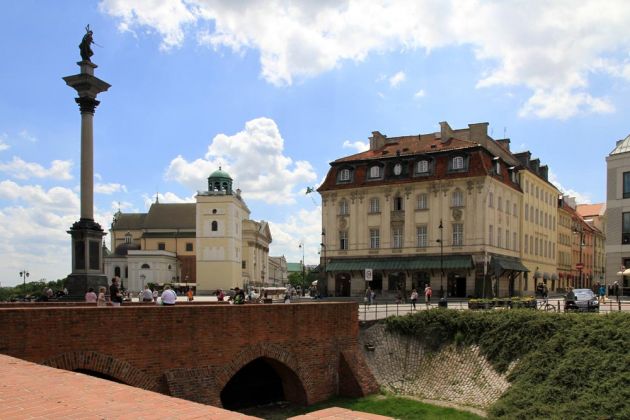 Stare Miasto - Zygmunt-Statue auf dem Plac Zankowy/Schlossplatz in der Altstadt von Warschau Stare Miasto - Zygmunt-Statue auf dem Plac Zankowy/Schlossplatz in der Altstadt von Warschau