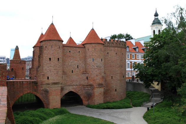 Der Barbakan in der Altstadt von Warschau - Warszawa, Stare Miasto Der Barbakan in der Altstadt von Warschau - Warszawa, Stare Miasto