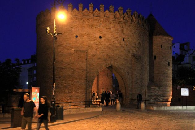 Die Neustadt von Warschau - der Barbakane Die Neustadt von Warschau - der Barbakane