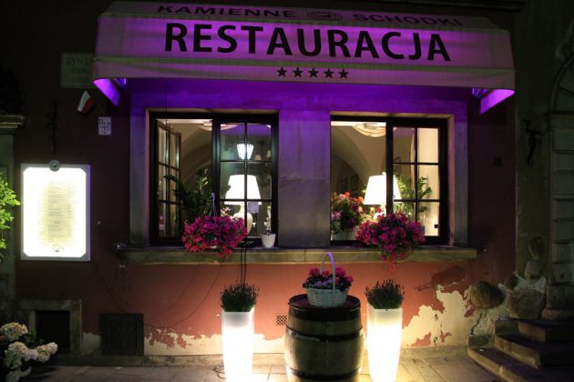 Warschaus Altstadt - Restaurant am Altstädter Markt Warschaus Altstadt - Restaurant am Altstädter Markt