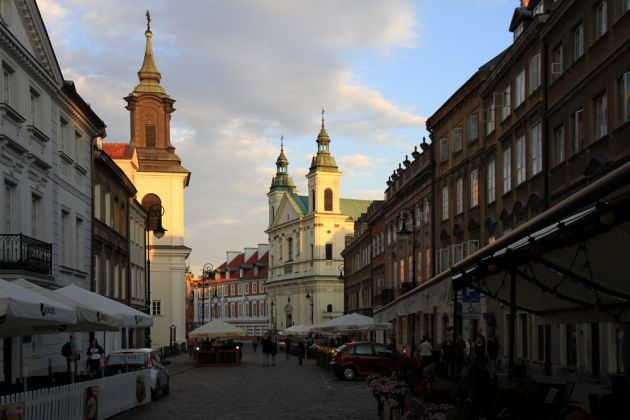 Warszawa, Nowe Miasto - Die Neustadt von Warschau - die Ulica Freta mit der St. Jacek- und der Heiliggeistkirche Warszawa, Nowe Miasto - Die Neustadt von Warschau - die Ulica Freta mit der St. Jacek- und der Heiliggeistkirche