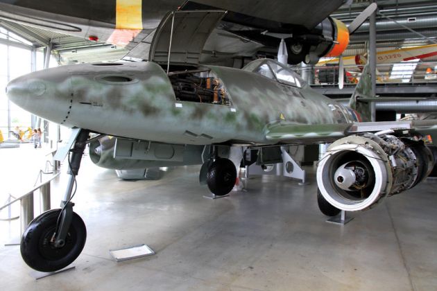 Messerschmitt Me 262 A-1a - Flugwerft Oberschleissheim des Deutschen Museums