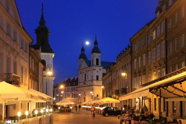 Warschau-Warszawa - die Ulica Freta in der Warschauer Neustadt mit der St. Jacek- und der Heiliggeistkirche