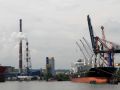 Hafenanlagen in Danzig und das Danziger Wärmekraftwerk - Dampferfahrt zur Westerplatte in Danzig