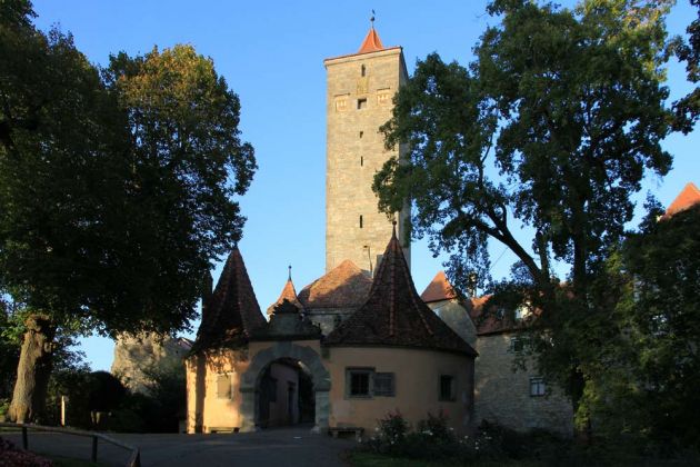 Rothenburg ob der Tauber - Alte Burg, Turm und Tor