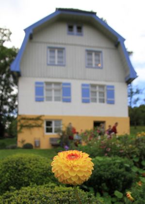 Murnau am Staffelsee - das Münter-Haus, auch Russenhaus genannt Murnau am Staffelsee - das Münter-Haus, auch Russenhaus genannt